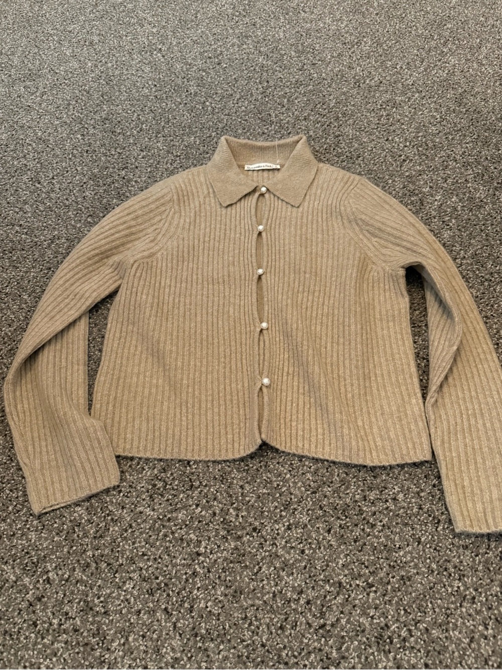 Abercrombie & Fitch Ribbed Button-Front Cardigan - Taupe